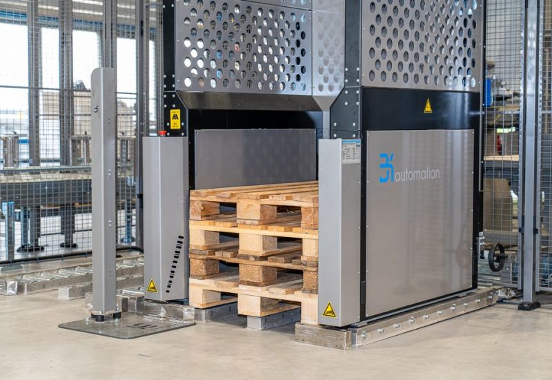 BK Automation - Custom Robot Palletizer 2024